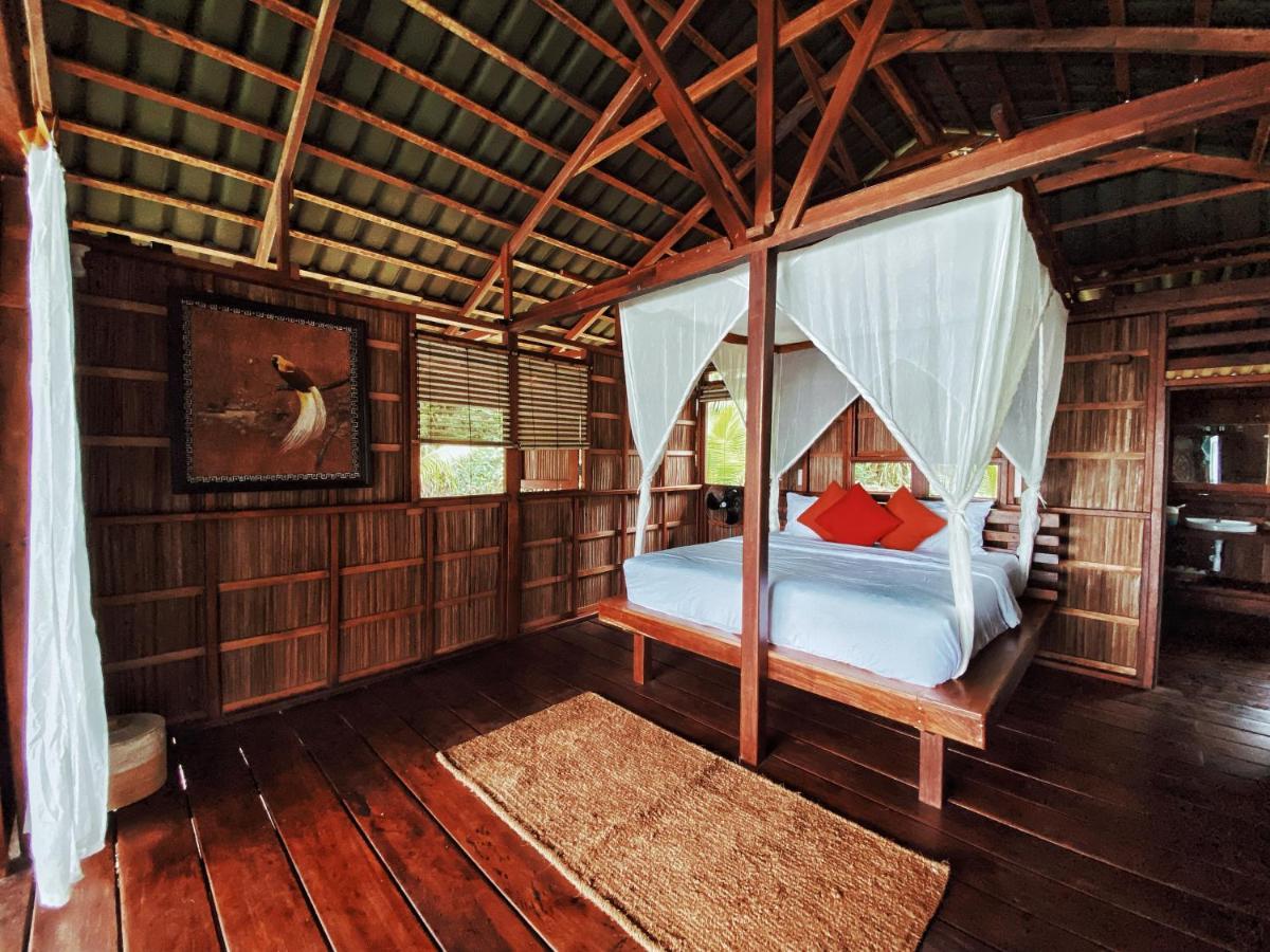 Raja Ampat Eco Lodge Tapokreng Exterior photo